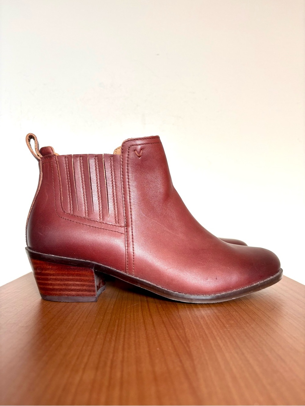 VIONIC Waterproof Bethany Ankle Boots Beaver Brown Leather Waterproof 6.5 Wide